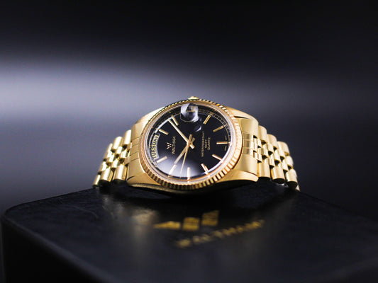 [New Old Stock] 1990s Waltham 'Presidential' Gold Toned Men's Wrist-Watch W/Box