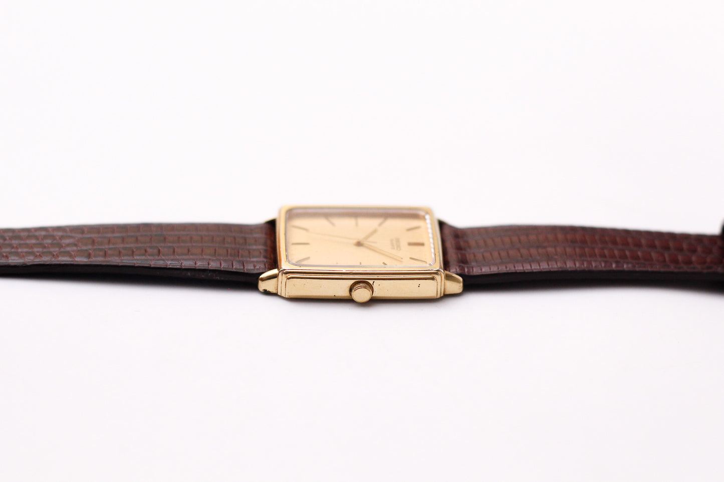 1983 Seiko Quartz Golden Washi Dial Golden Tank Men's Wrist-Watch