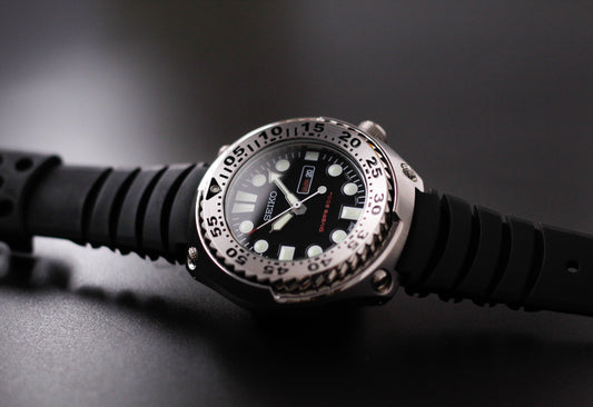 [Near Mint] 2006 Seiko Quartz 'Sawtooth' Matte Black Dial Men's Wrist-Watch