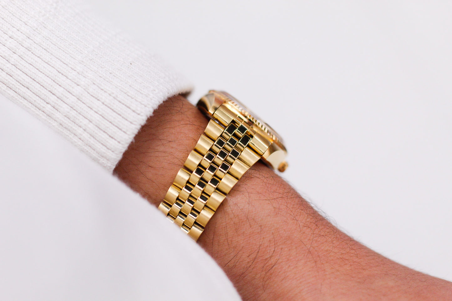 [New Old Stock] 1990s Waltham 'Presidential' Gold Toned Men's Wrist-Watch W/Box