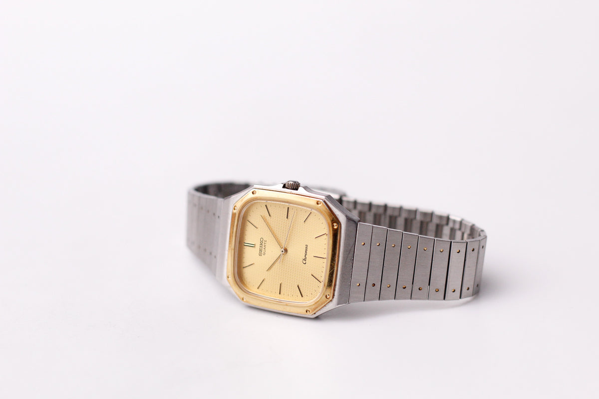 1985 Seiko Chronos 'Baby Santos' Textured Golden Dial Men's Wrist-Watch