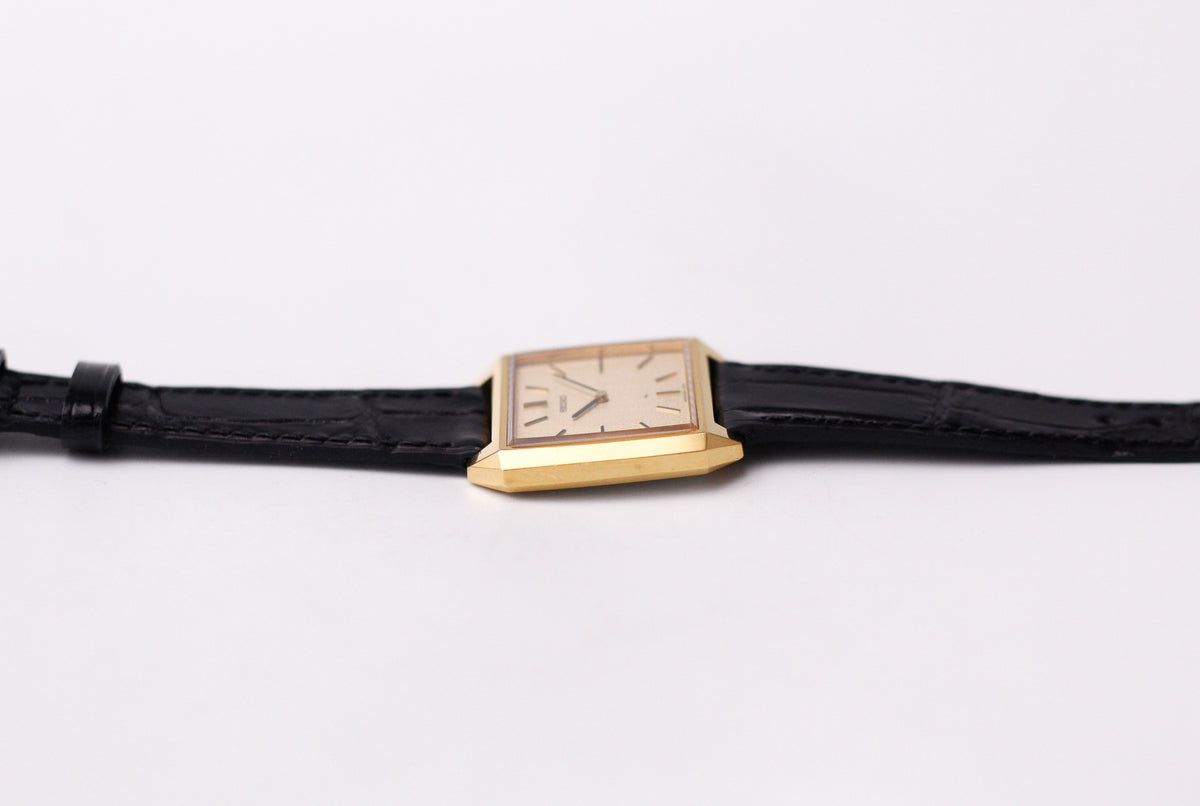 1976 Seiko Mechanical Golden Washi Dial Men's Wrist-Watch