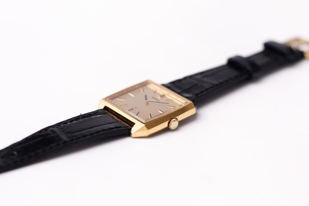 1976 Seiko Mechanical Golden Washi Dial Men's Wrist-Watch