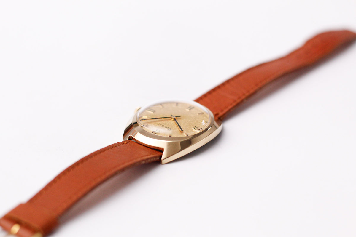 1972 Bulova Mechanical Golden Birch Bark Textured Dial Men's Wrist-Watch
