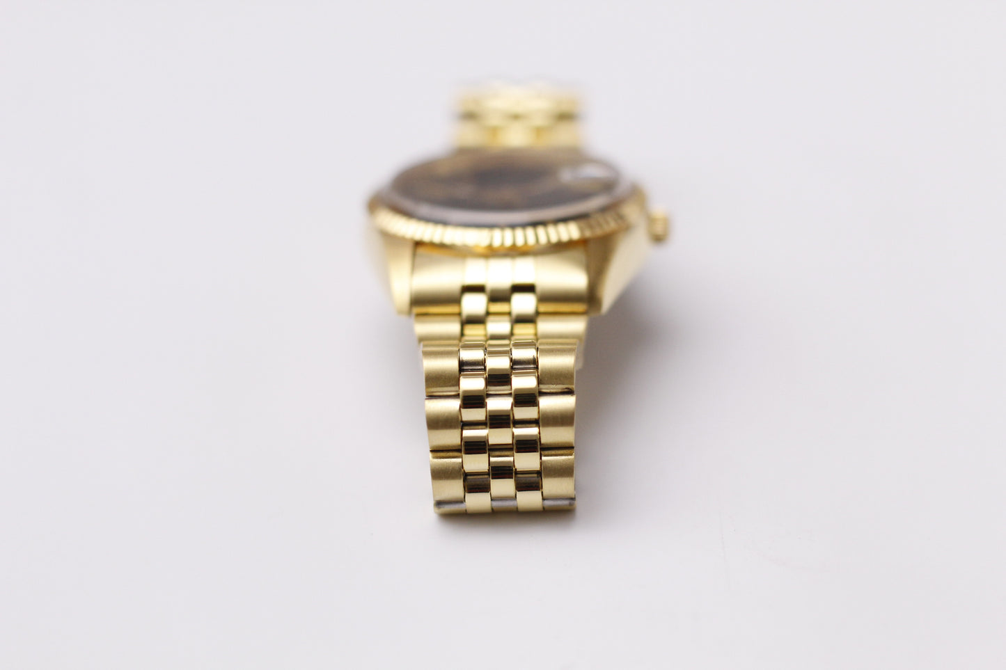 [New Old Stock] 1990s Waltham 'Presidential' Gold Toned Men's Wrist-Watch W/Box