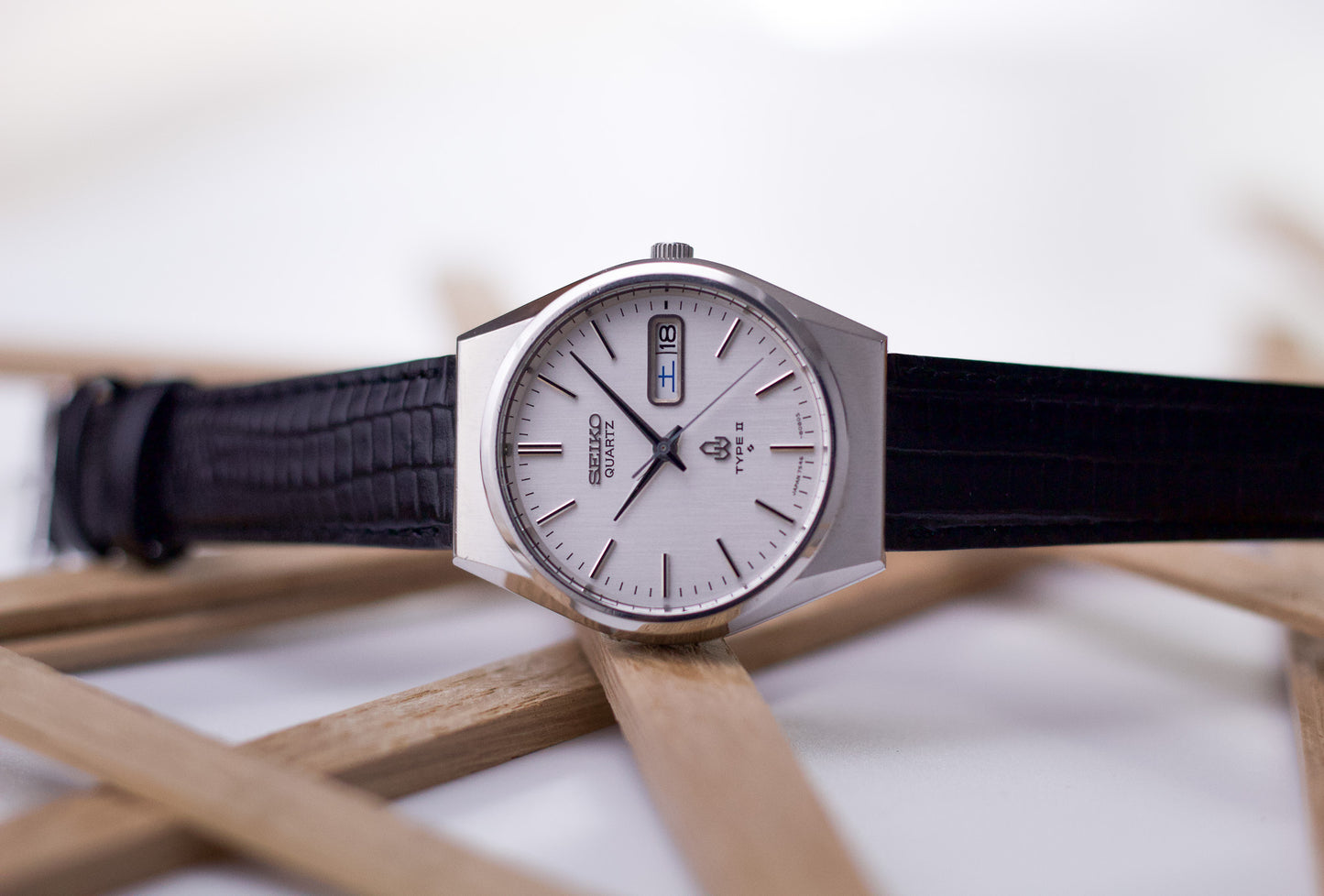 [Serviced] 1977 Seiko Type II Straight Grain Silver Dial Men's Wrist-Watch