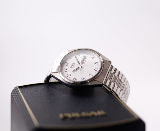 2004 Pulsar Quartz Straight Grain Silver Dial Men's Wrist-Watch W/Box