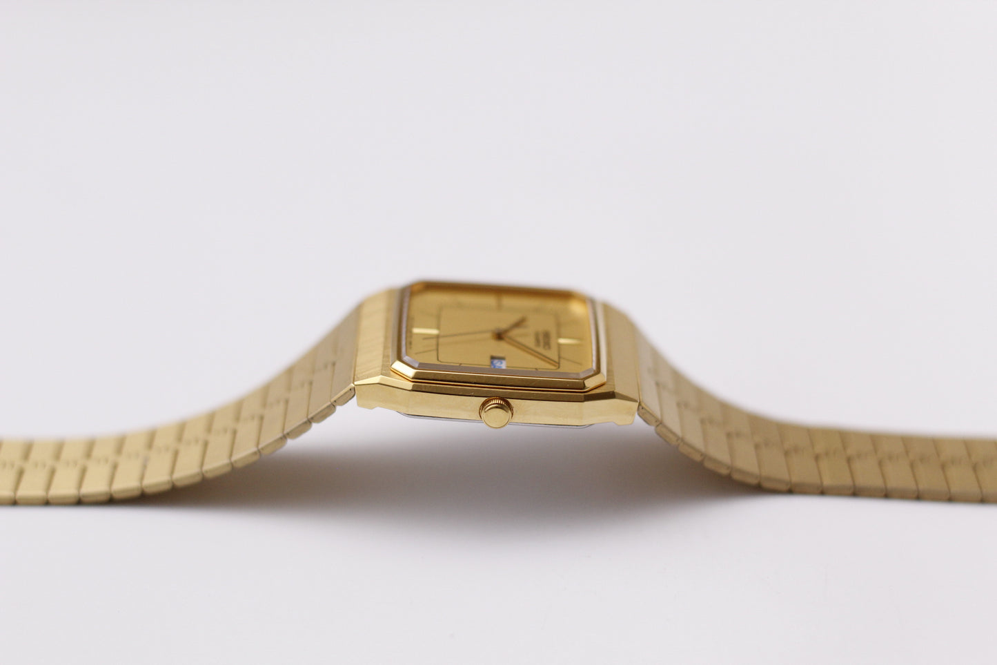 [Near Mint] 1992 Seiko Quartz Golden TV Dial Men's Wrist-Watch