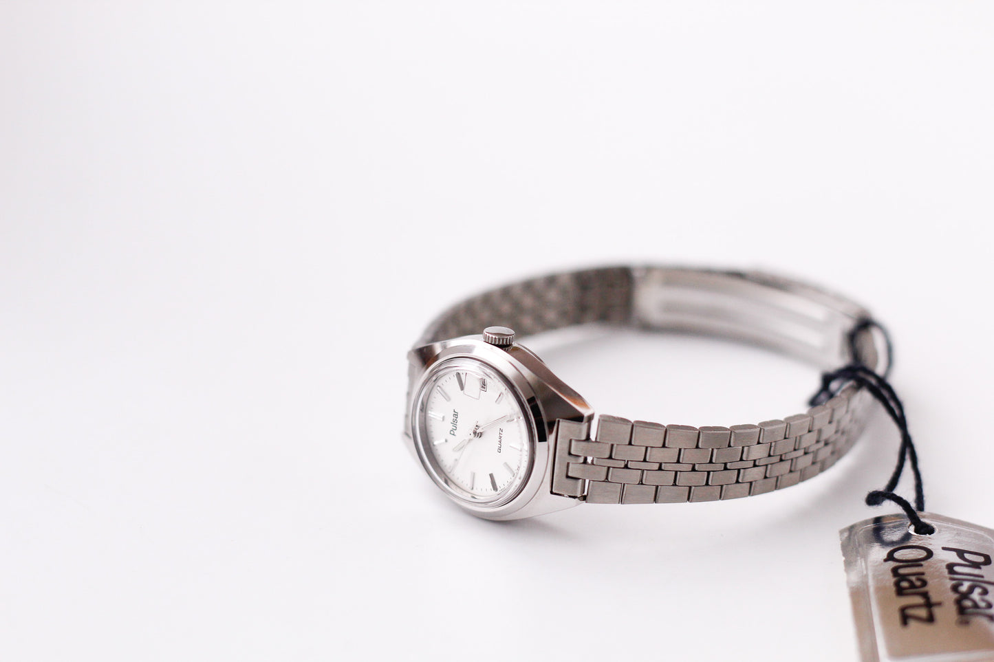 [New Old Stock] 1992 Pulsar Quartz Silver Linen Dial Ladies' Wrist-Watch W/Box & Tag