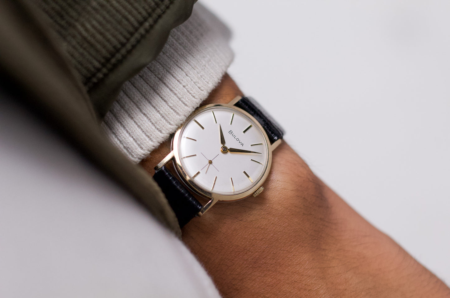 1960 Bulova Mechanical 'Baby Calatrava' Cream White Dial Men's Wrist-Watch