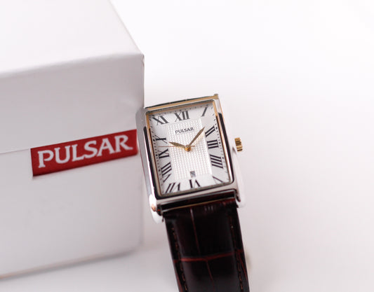 [Near Mint] 2015 Pulsar Quartz Tank Textured Roman Dial Men's Wrist-Watch W/Box & Papers