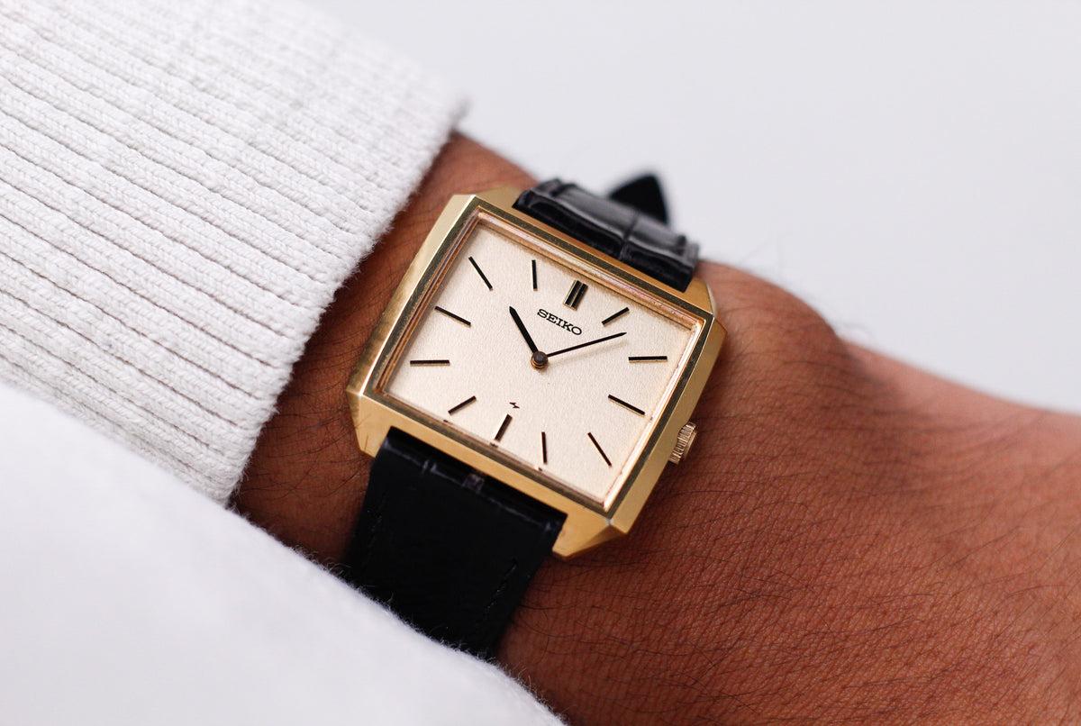 1976 Seiko Mechanical Golden Washi Dial Men's Wrist-Watch