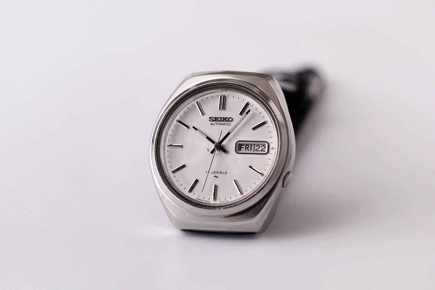 [Serviced] 1977 Seiko Automatic Straight Grain Silver Dial Men's Wrist-Watch