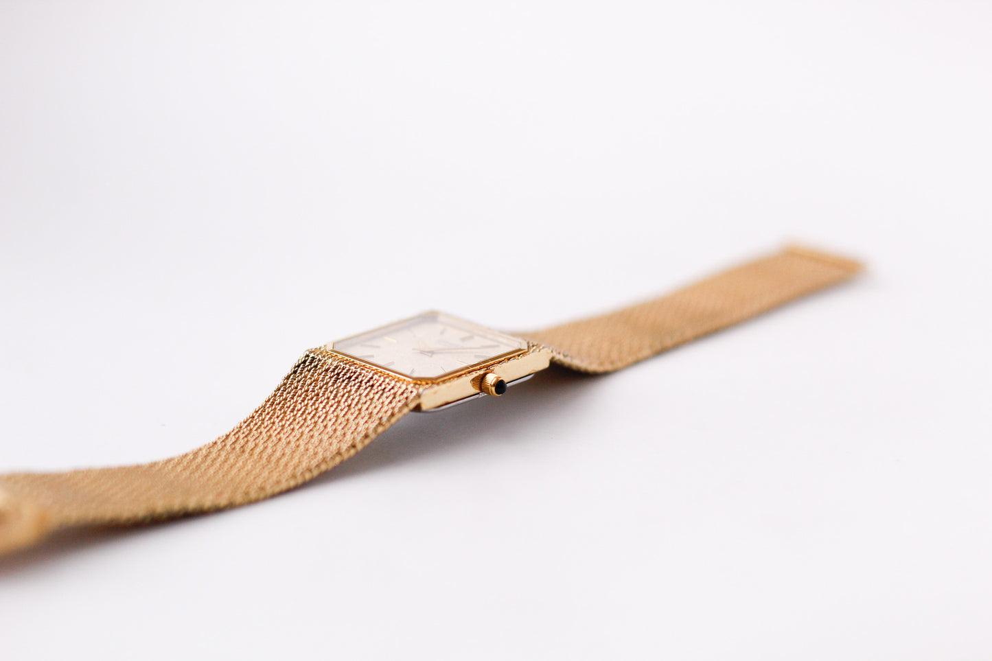 1984 Citizen Quartz Golden Washi Dial 'Golden Nugget' Case Men's Wrist-Watch W/Box