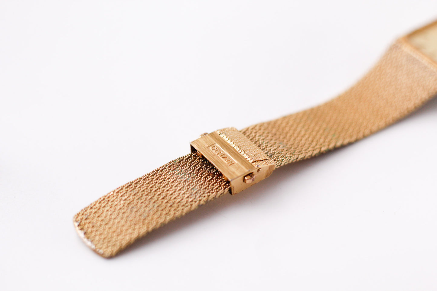 1984 Citizen Quartz Golden Washi Dial 'Golden Nugget' Case Men's Wrist-Watch W/Box