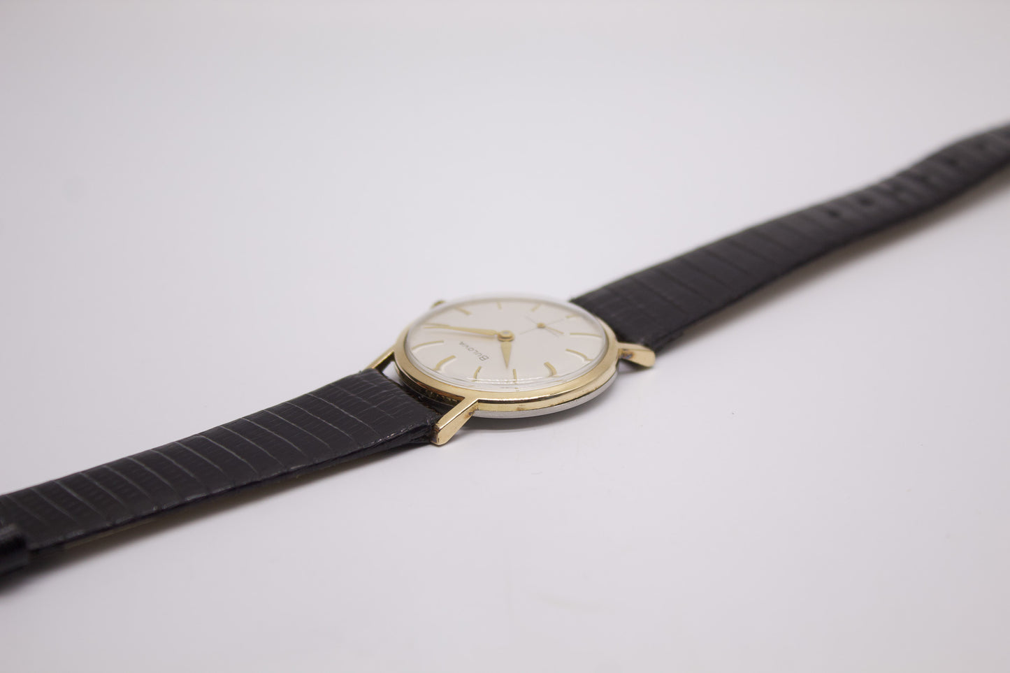 1960 Bulova Mechanical 'Baby Calatrava' Cream White Dial Men's Wrist-Watch