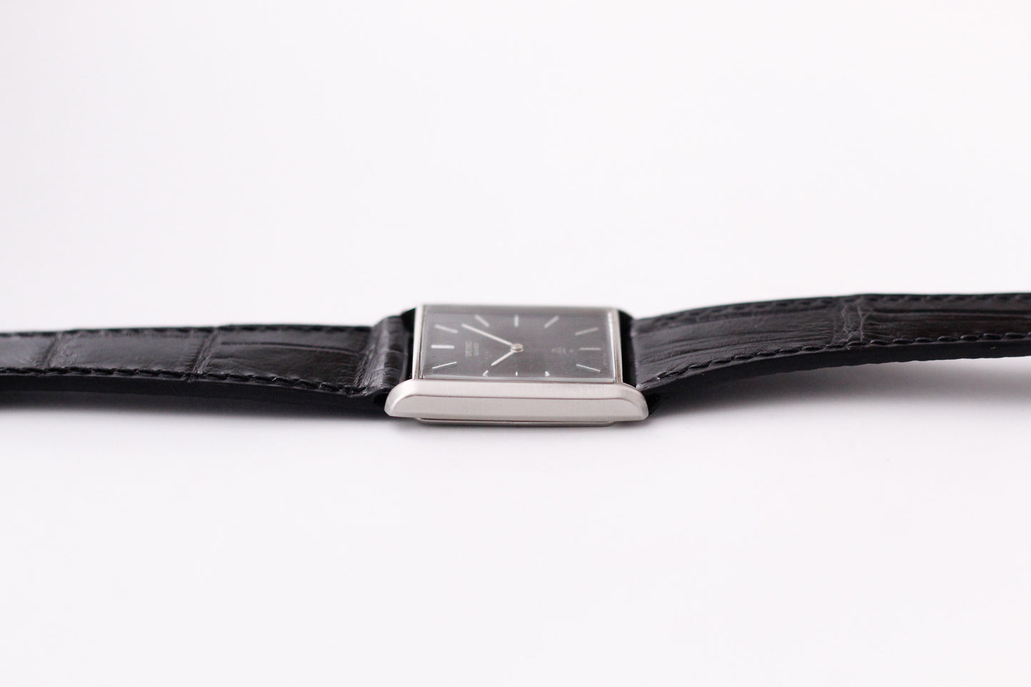 1977 Seiko Quartz Midnight Blue Dial Tank Men's Wrist-Watch