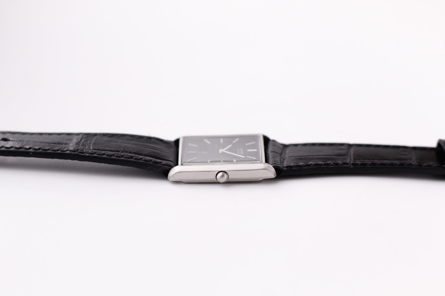 1977 Seiko Quartz Midnight Blue Dial Tank Men's Wrist-Watch