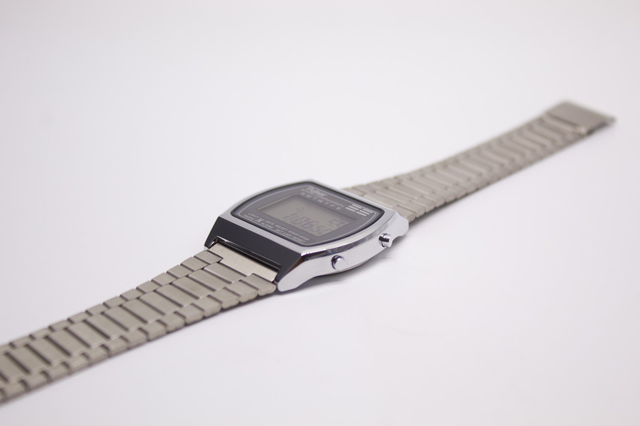 Pulsar タッチデジタル腕時計 シルバー Pulsar タッチデジタル腕時計 シルバー Pulsar タッチデジタル腕時計