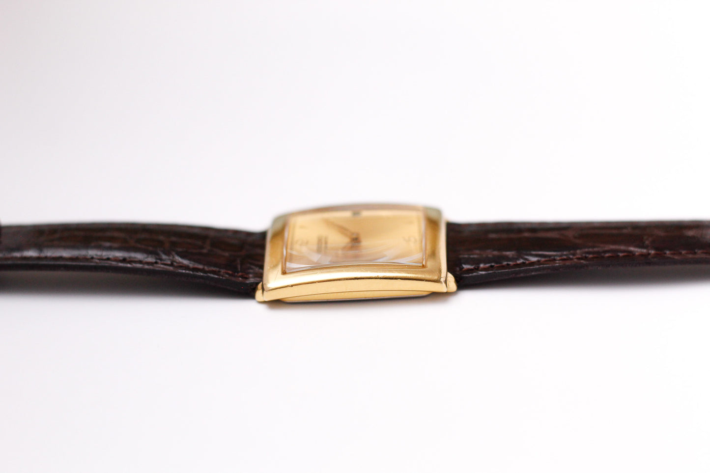2003 Seiko Quartz Golden Sunburst Dial Tank Men's Wrist-Watch
