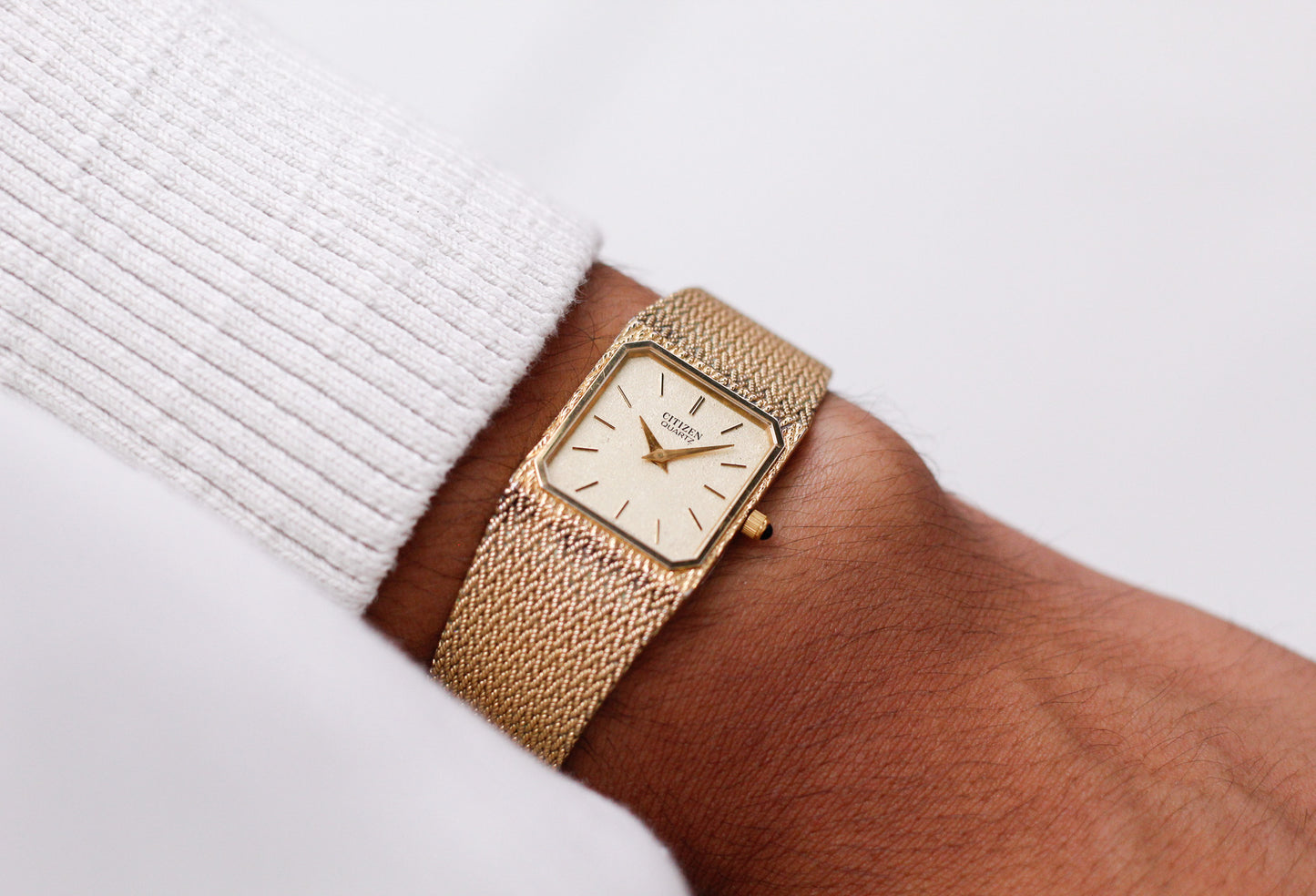 1984 Citizen Quartz Golden Washi Dial 'Golden Nugget' Case Men's Wrist-Watch W/Box
