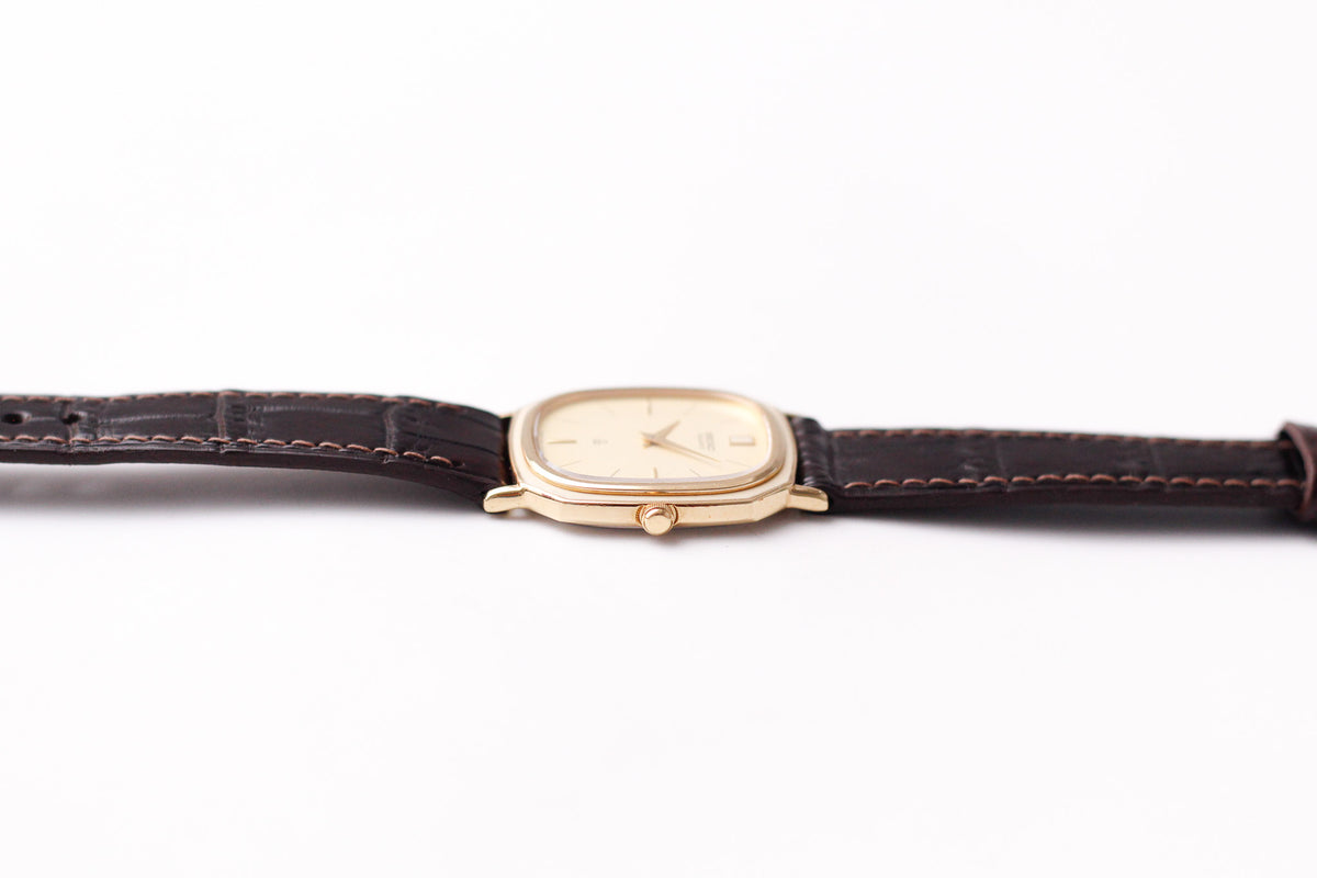 1981 Seiko Quartz Straight Grain Golden Dial Men's Wrist-Watch
