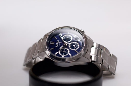 2009 Seiko Quartz Marine Blue Chronograph Men's Wrist-Watch