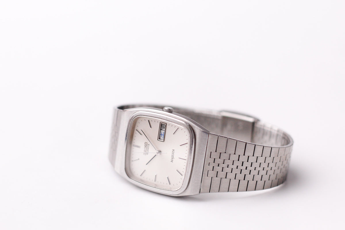 1989 Seiko Majesta Quartz Silver Sunburst Dial Men's Wrist-Watch