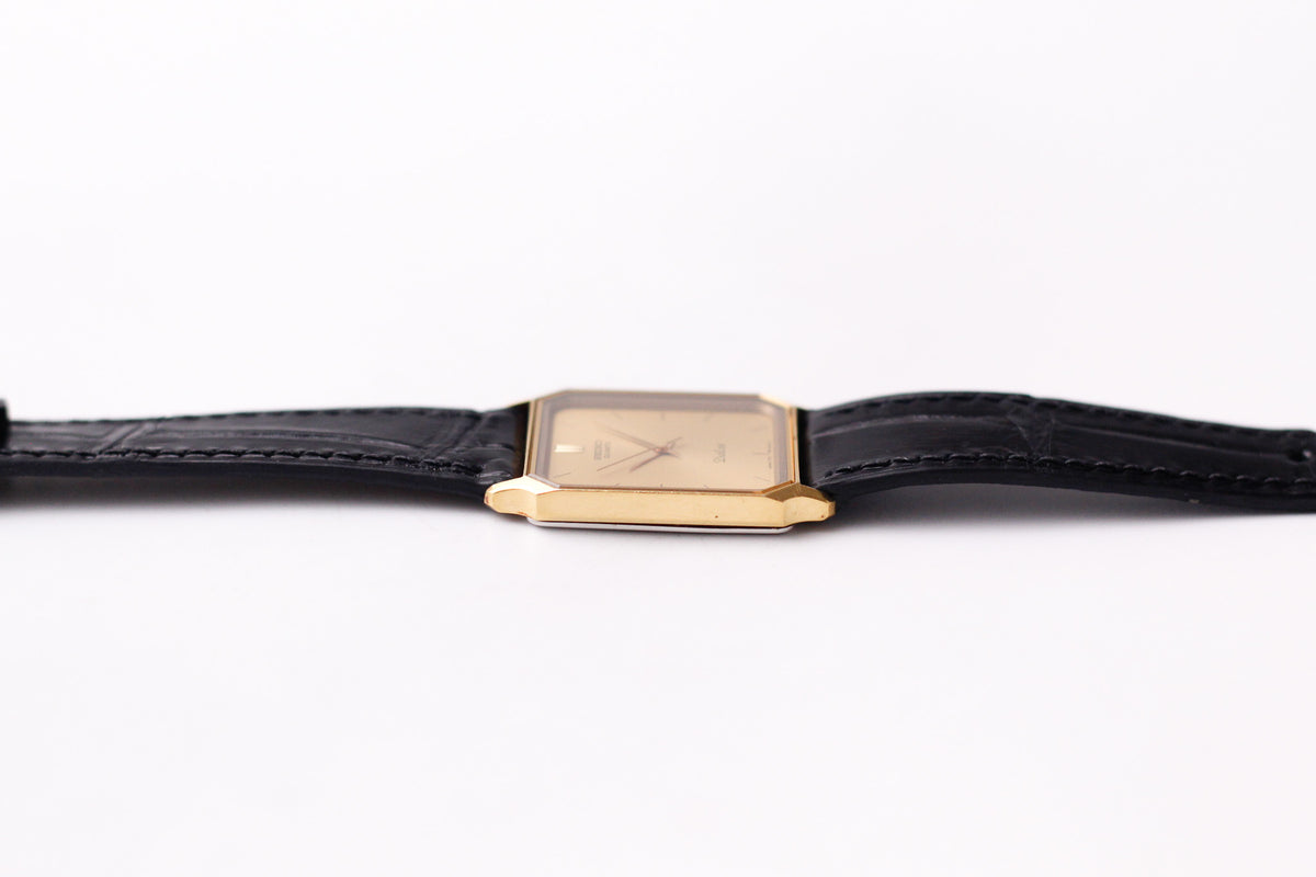1986 Seiko Dolce Quartz Radiant Golden Sunburst Dial Men's Wrist-Watch