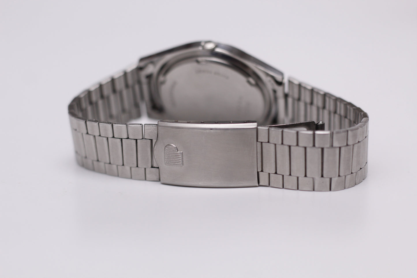 1991 Pulsar Quartz Straight Grain Silver Dial Men's Wrist-Watch