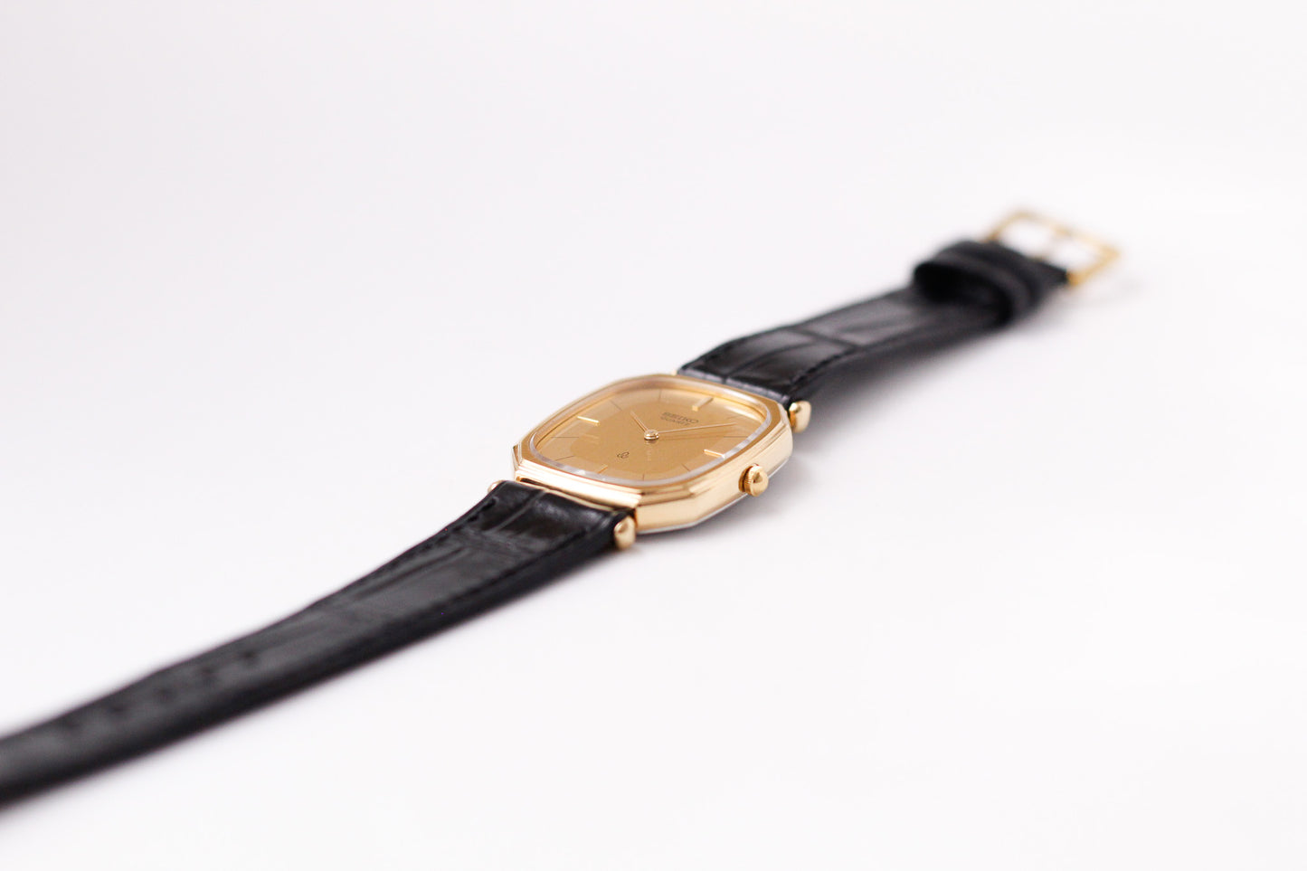 [Mint] 1977 Seiko Quartz Octagon Straight Grain Golden Dial Men's Wrist-Watch