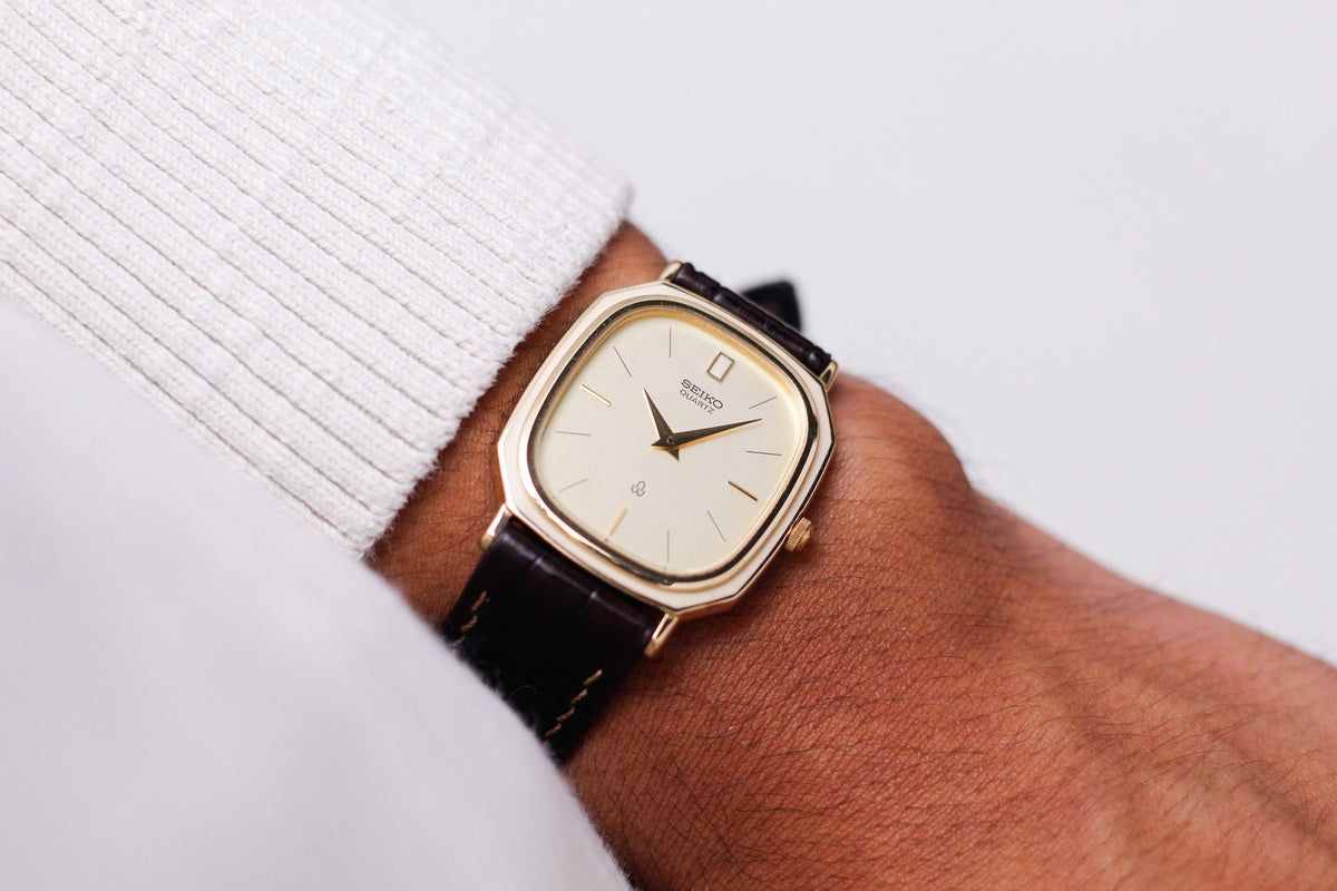 1981 Seiko Quartz Straight Grain Golden Dial Men's Wrist-Watch