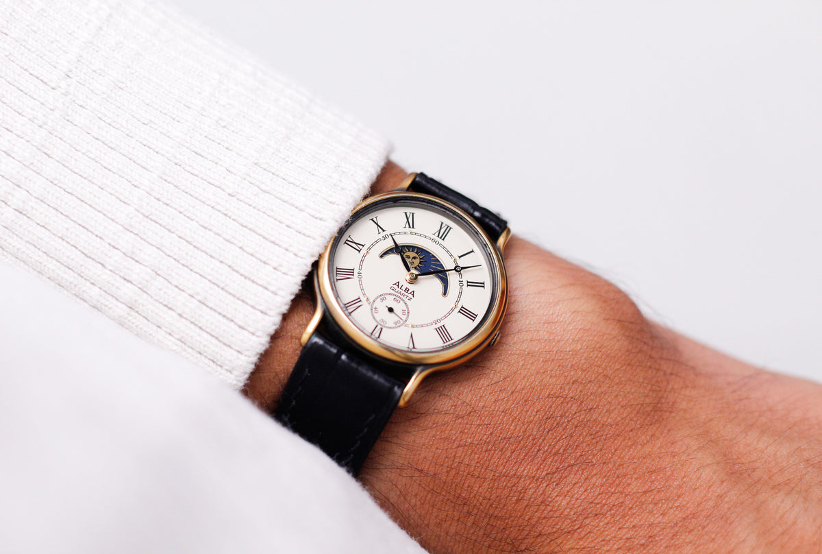 1998 Seiko Alba Quartz Light Golden Moonphase Dial Men's Wrist-Watch