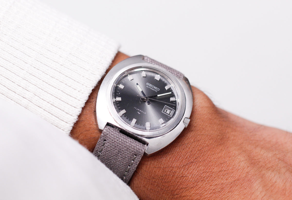 [Serviced] 1972 Seiko Automatic Gray Sunburst Dial Men's Wrist-Watch