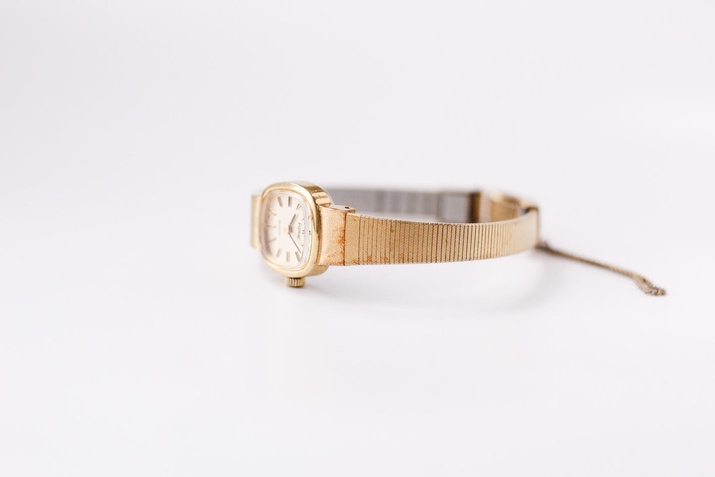 1984 Pulsar Quartz Straight Grain Golden Dial Ladies' Wrist-Watch