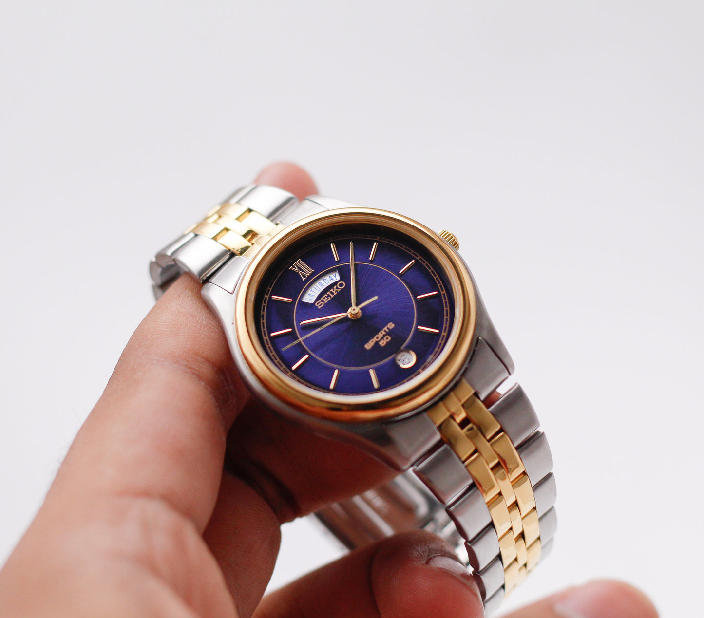 1996 Seiko Quartz Royal Blue Carved Crystal Dial Men's Wrist-Watch