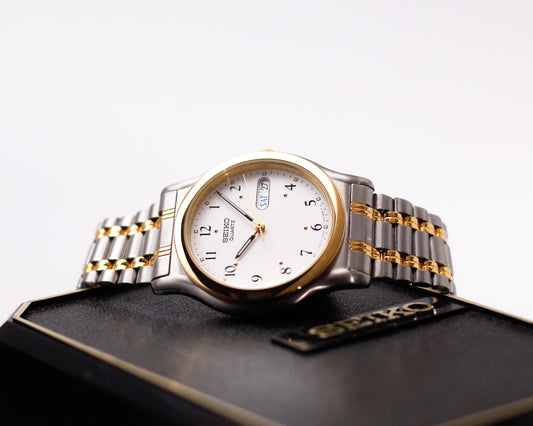 [Near Mint] 1997 Seiko Quartz Stark White Dial Two Tone Case Men's Wrist-Watch W/Box