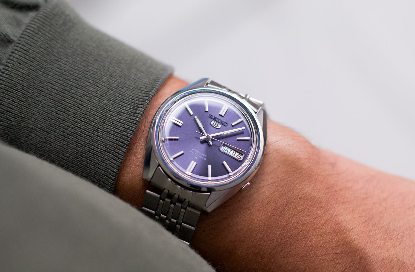 [New Old Stock] 1977 Seiko 5 Lavender Dial 'Baby King Seiko' Men's Wrist-Watch