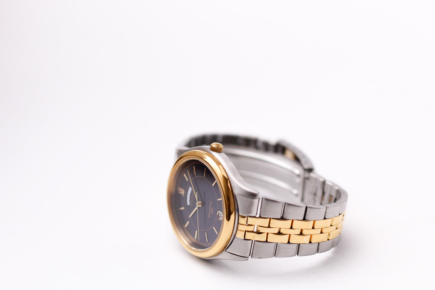 1996 Seiko Quartz Royal Blue Carved Crystal Dial Men's Wrist-Watch