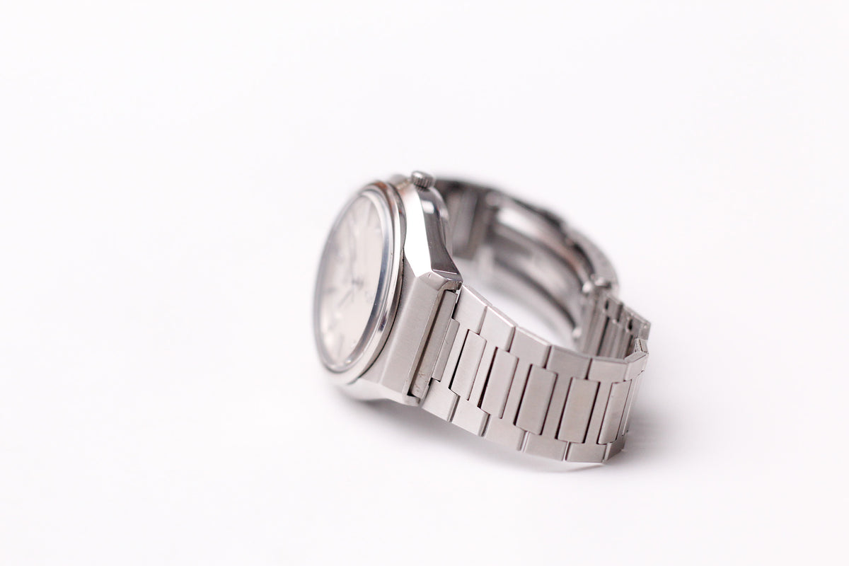 1974 Seiko Quartz QT Straight Grain Silver Dial Men's Wrist-Watch
