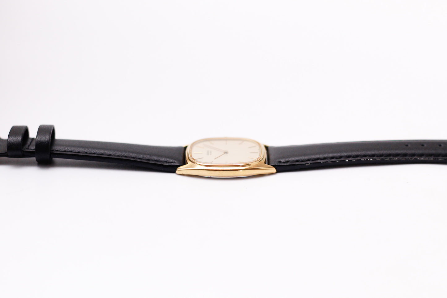 1984 Seiko Quartz Straight Grain Golden Dial Men's Wrist Watch