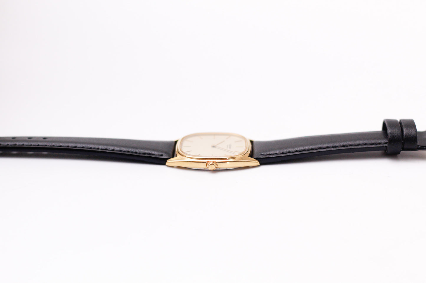 1984 Seiko Quartz Straight Grain Golden Dial Men's Wrist Watch
