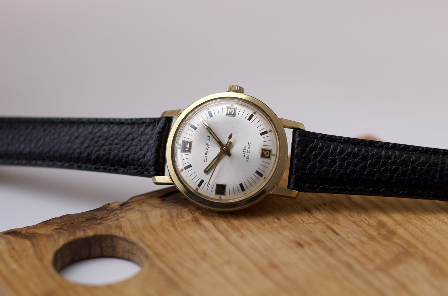 [Serviced] 1960s Caravelle Aged Silver Sunburst Dial Men's Wrist-Watch
