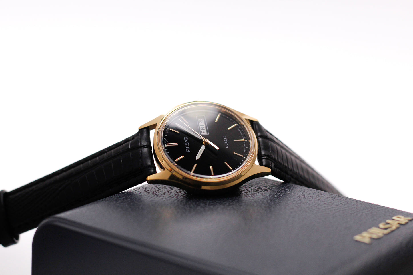 1994 Pulsar Quartz Inky Black Dial Men's Wrist-Watch W/Box & Papers