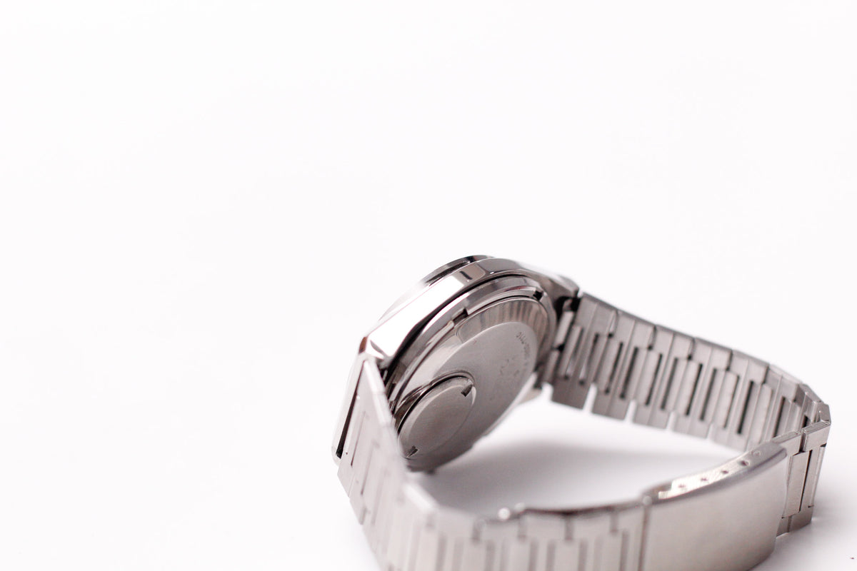 1974 Seiko Quartz QT Straight Grain Silver Dial Men's Wrist-Watch