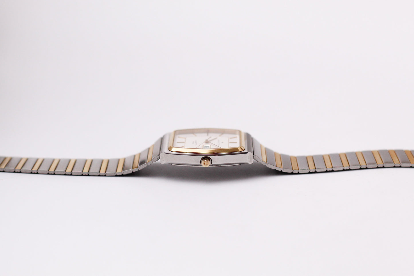 1980s Hamilton Quartz Cream White Dial Two Tone Men's Wrist-Watch W/Box & Papers