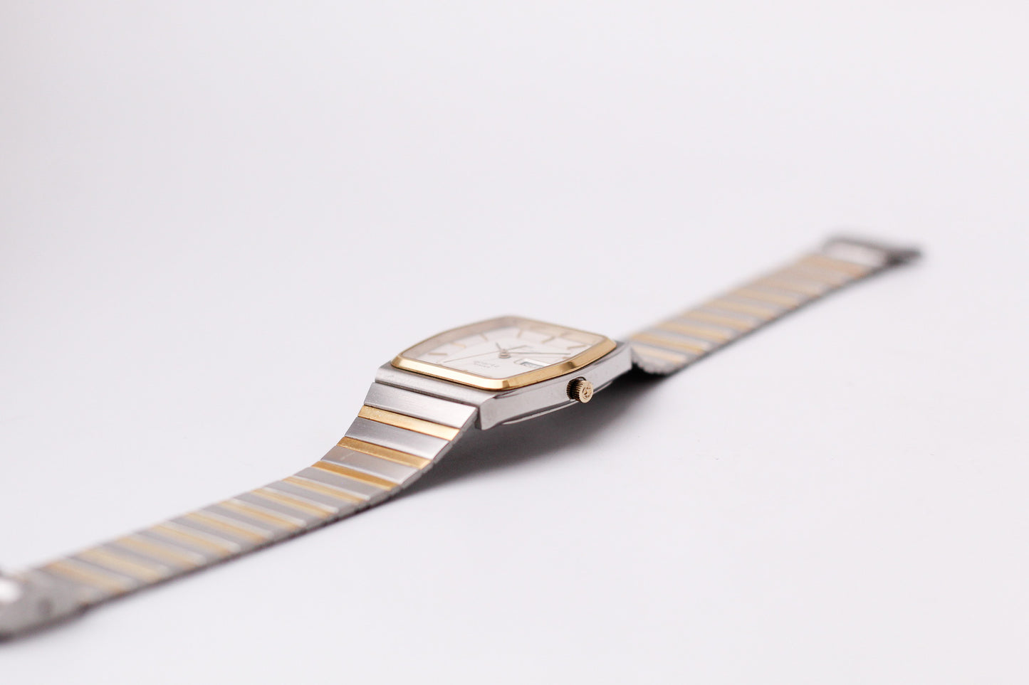1980s Hamilton Quartz Cream White Dial Two Tone Men's Wrist-Watch W/Box & Papers
