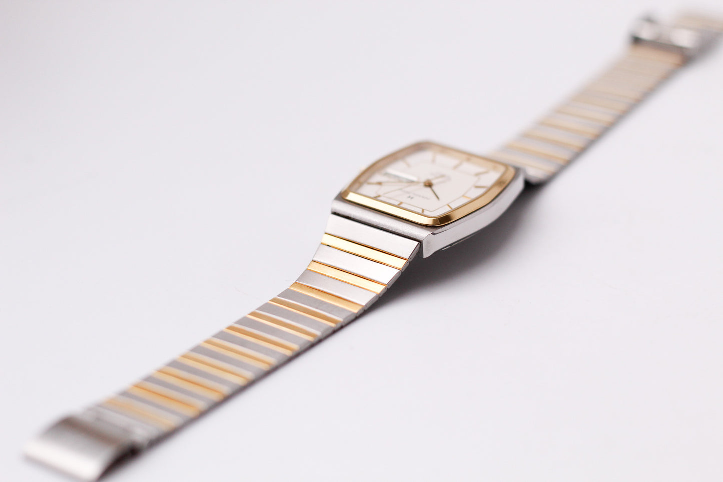 1980s Hamilton Quartz Cream White Dial Two Tone Men's Wrist-Watch W/Box & Papers