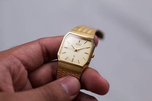 1990s Citizen Quartz Golden Textured Dial Men's Wrist-Watch