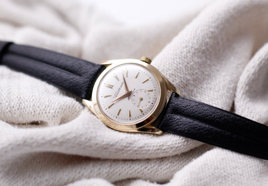 1970s Waltham Performance Mechanical Straight Grain Silver Dial Men's Wrist-Watch